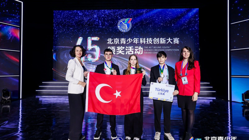 229 Projenin Yarıştığı Uluslararası Arenada İzmir'den Büyük Başarı!