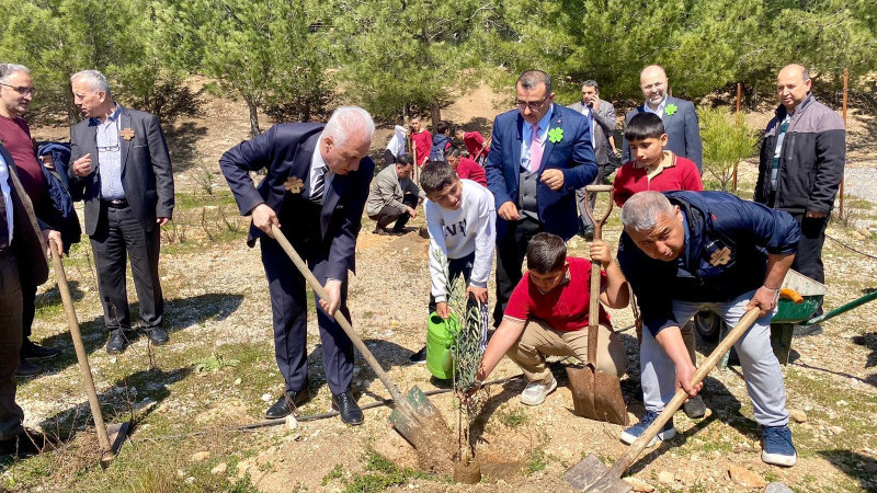 Kemalpaşa’da Fidan Dikim Etkinliği Ogün Derse’nin Katılımıyla Gerçekleştirildi