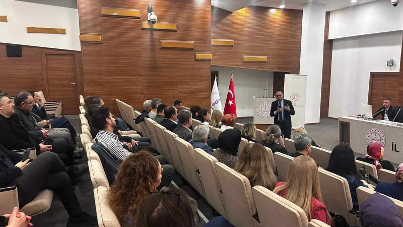 İzmir İl Millî Eğitim Müdürlüğünden “Hedef Lgs–Yks Projesi” İçin Kritik Toplantı
