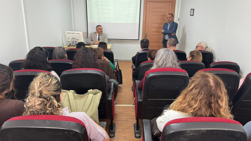 Urla İlçe Millî Eğitim Müdürü Süleyman Can Rehber Öğretmenlerle Bir Araya Geldi