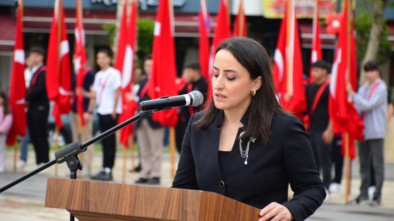 Narlıdere İlçe Millî Eğitim Müdürü Zeynep Başdaş’tan 23 Nisan’da Anlamlı Mesaj