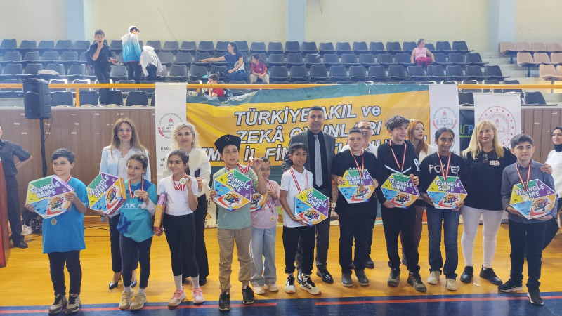 Karabağlar, akıl ve zekâ oyunlarında öne çıkan ilçe oldu