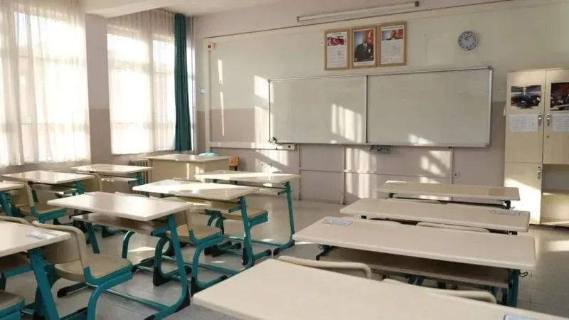 Okullarda güvenlik alarmı: Veliler tedirgin, eğitimciler grevde!