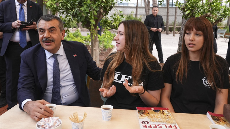 Bakan Tekin’den İzmir’de “Maarif Modeli” mesajı