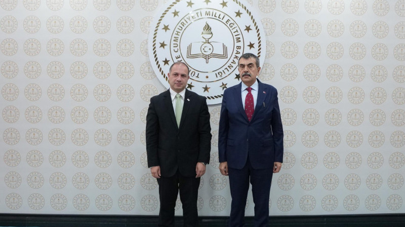 Bakan Tekin, Gürcistanlı mevkidaşı Mikanadze ile görüştü