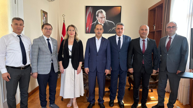 Bayraklı İlçe Milli Eğitim Müdürü Büdün’den Kaymakam Aksakal’a Hayırlı Olsun Ziyareti