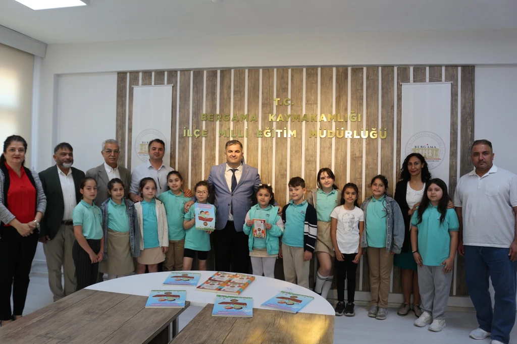Bergama’da yazma becerilerini geliştiren proje başarıya imza attı