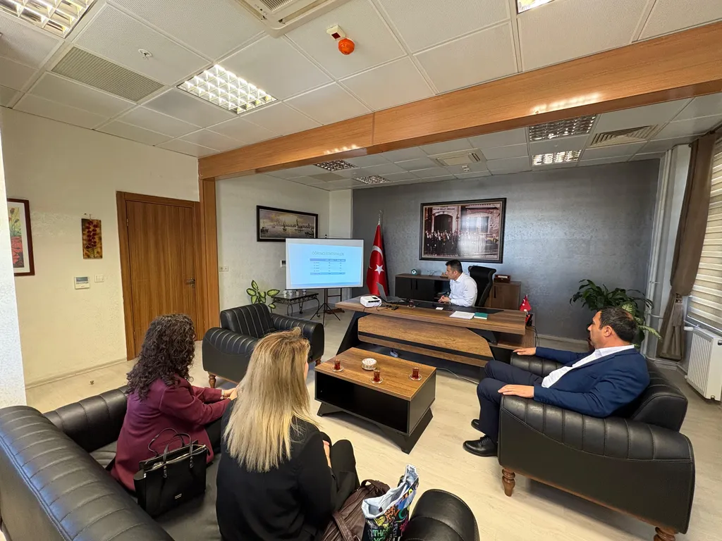 Menemen’de Mesleki Eğitime Yönelik Bilgilendirme toplantısı gerçekleştirildi