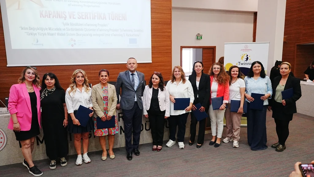 İzmir’de eTwinning Projeleri Sertifika töreniyle taçlandı