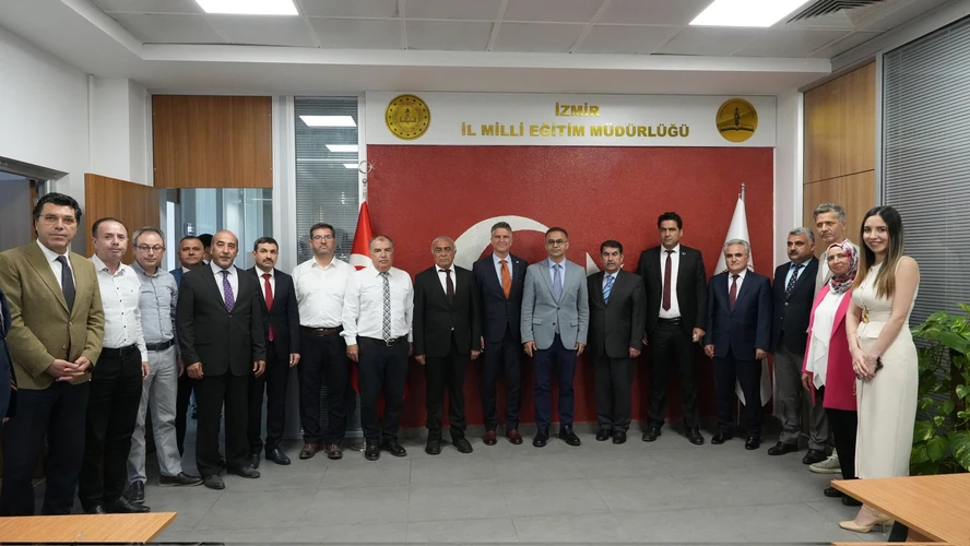 İzmir İl Millî Eğitim Müdürlüğünde bayramlaşma töreni düzenlendi