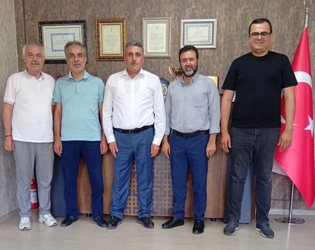 Eğitime Destek Platformu'ndan Bayraklı İlçe Milli Eğitim Müdürlüğü’ne ziyaret