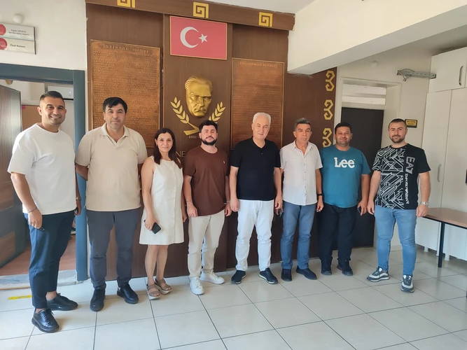 Kemalpaşa'da özel öğretim kurumlarıyla eğitim kalitesi masaya yatırıldı