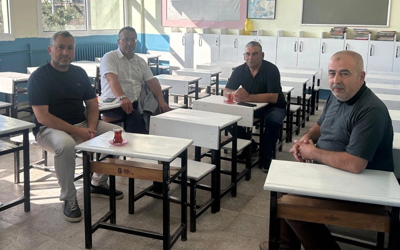 Menderes İlçe Millî Eğitim Müdürü Yusuf Yılmaz’dan Oğlananası okuluna ziyaret