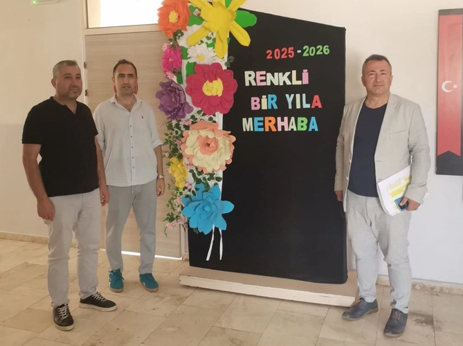 Menderes İlçe Millî Eğitim Müdürü Yusuf Yılmaz’dan okullara ziyaret