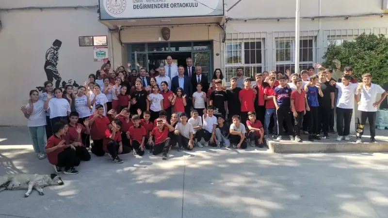 Menderes Milli Eğitim Müdürü Yılmaz, Değirmendere okullarını ziyaret etti