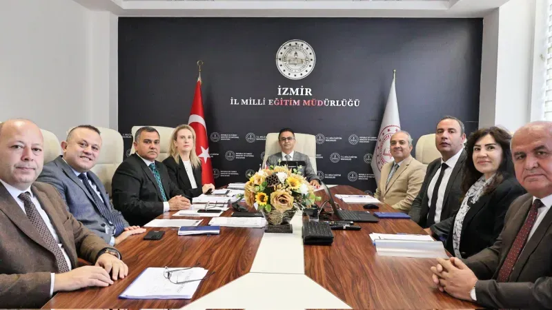 İzmir İl Millî Eğitim Müdürü Dr. Ömer Yahşi, Aliağa’daki Eğitim Çalışmalarını Değerlendirdi