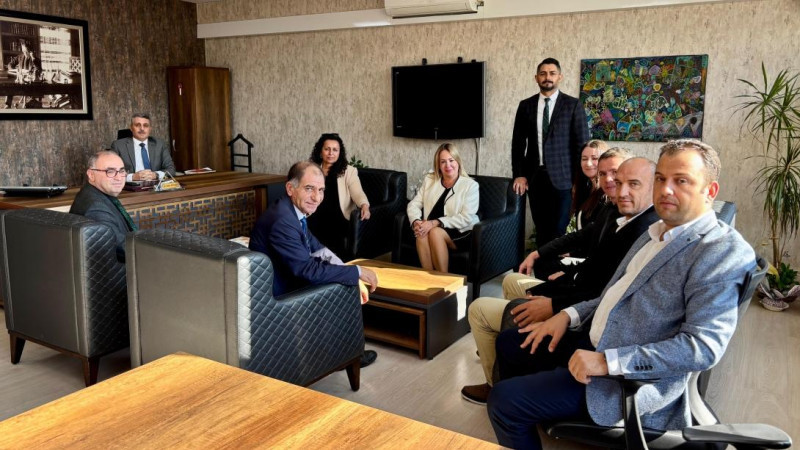 Eğitim Bir-Sen’den Bayraklı İlçe Millî Eğitim Müdürlüğü’ne Ziyaret