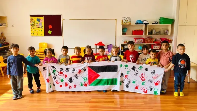 Güzelbahçe’de Okullarından Filistin’e Duygu Yüklü Destek