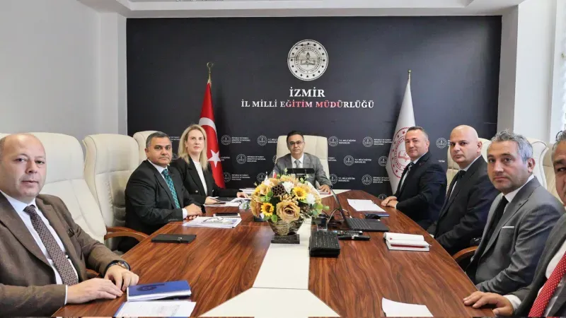 İzmir İl Millî Eğitim Müdürü Dr. Ömer Yahşi, Menderes’deki Eğitim Çalışmalarını Değerlendirdi.
