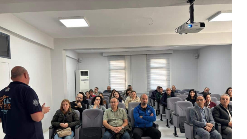 Bergama’da TÜBİTAK Bilim Fuarı Bilgilendirme Toplantısı Yapıldı