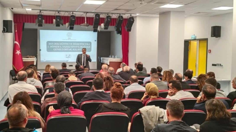 Bayraklı’da Ortak Yazılı Sınav Bilgilendirme Toplantısı Gerçekleştirildi