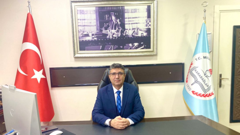 Karabağlar İlçe Milli Eğitim Müdürü Aydın YÜZBAŞIOĞLU'nun 10 Kasım Mesajı