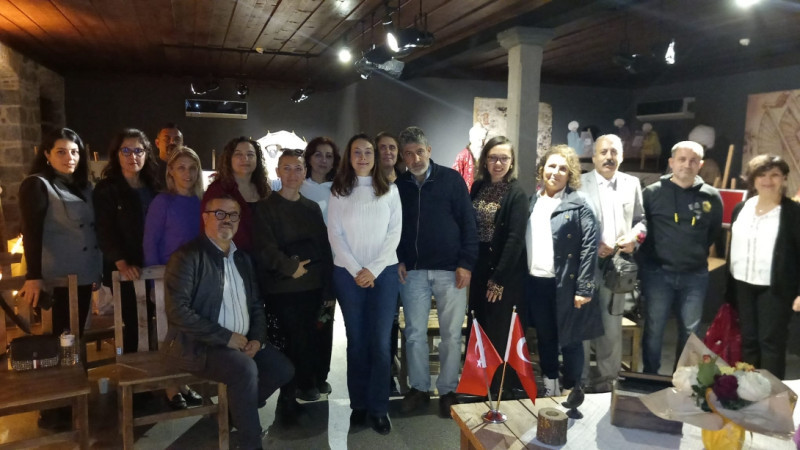 İzmir'de Öğretmenlerden Ekoloji Mesajı