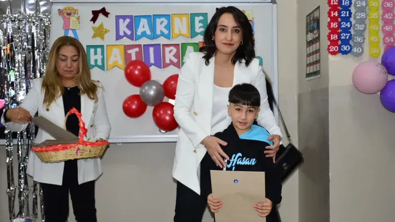 Narlıdere İlçe Milli Eğitim Müdürü Zeynep BAŞDAŞ’tan Öğrencilere Yakın İlgi