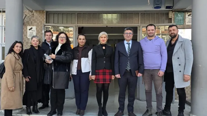 Yüzbaşıoğlu ile Karabağlar’da eğitim güçleniyor