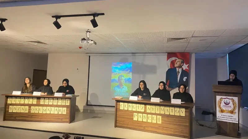 Anadolu Mektebi Yazar Okumaları kapsamında Cengiz Aytmatov Okul Paneli düzenlendi