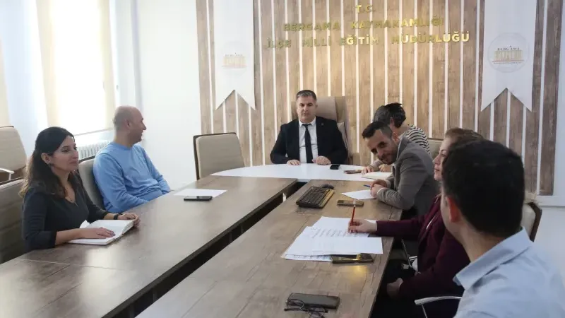 Bergama’da Eğitime Çok Yönlü Vizyon: Ekrem ULUS’tan Kapsamlı Etkinlik Hamlesi