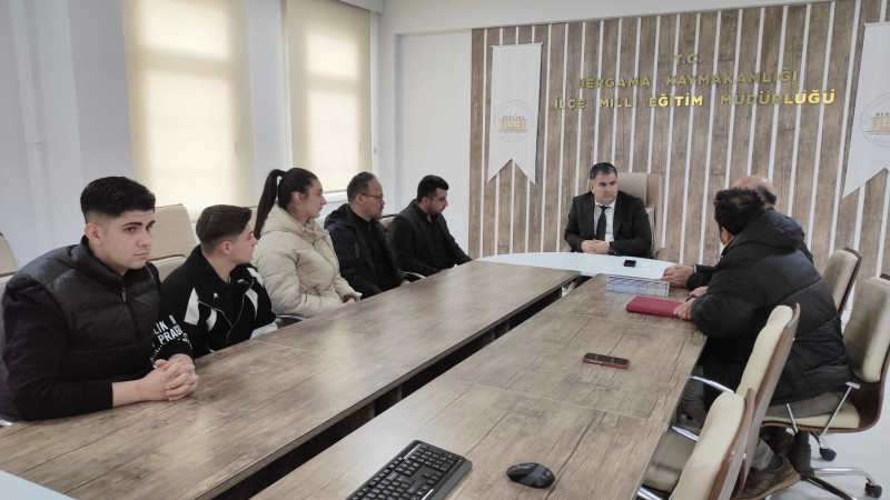 Bergamalı Öğrenciler Uluslararası Gastrofest’ten Gümüş Madalya ile Döndü