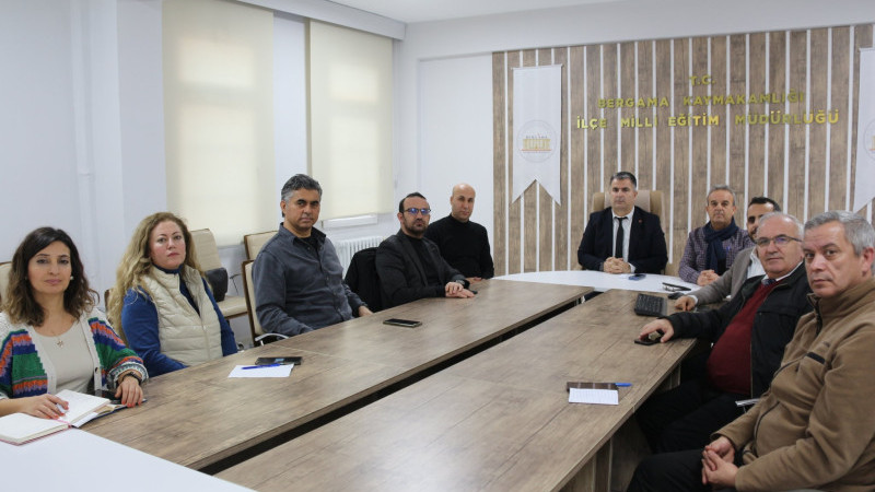 Ekrem Ulus’un vizyonuyla Bergama’da eğitsel ve kültürel çalışmalar hız kazanıyor