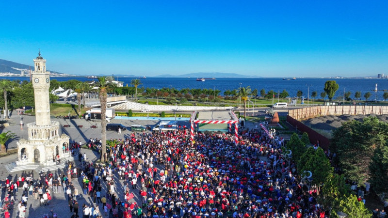 Konak Meydanı’nda Dünya Kupası Heyecanı Yaşandı