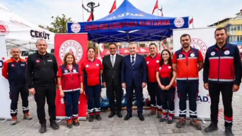 Elban ve Yahşi, MEB AKUB İzmir’in çalışmalarını yerinde inceledi