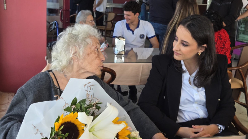 Narlıdere’de Cumhuriyet Coşkusu Huzurevi ziyaretiyle taçlandı