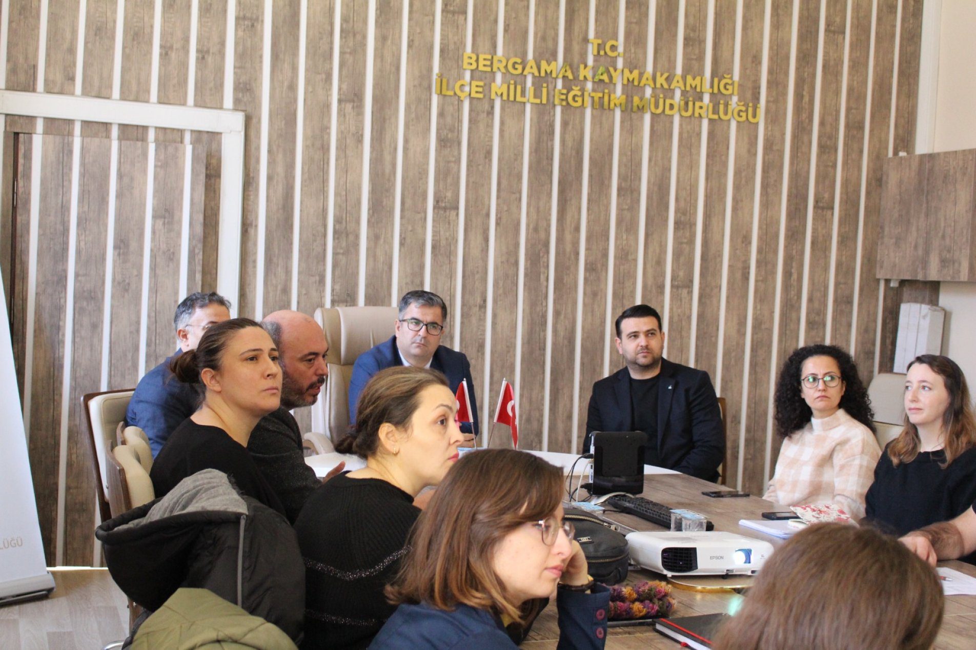 Bergama'da TÜBİTAK, TEKNOFEST ve ERASMUS Bilgilendirme toplantısı gerçekleştirildi