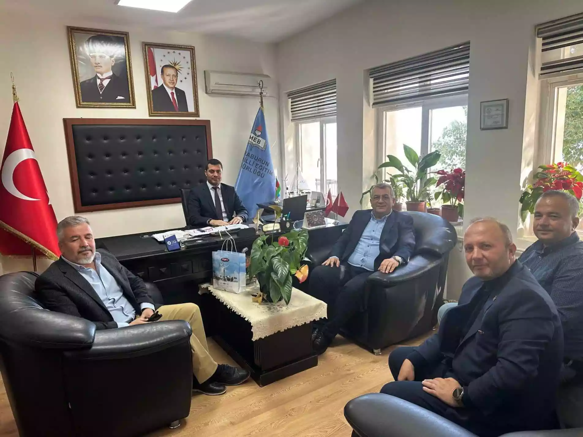 Eğitim-Bir-Sen’den Karaburun’a hayırlı olsun ziyareti