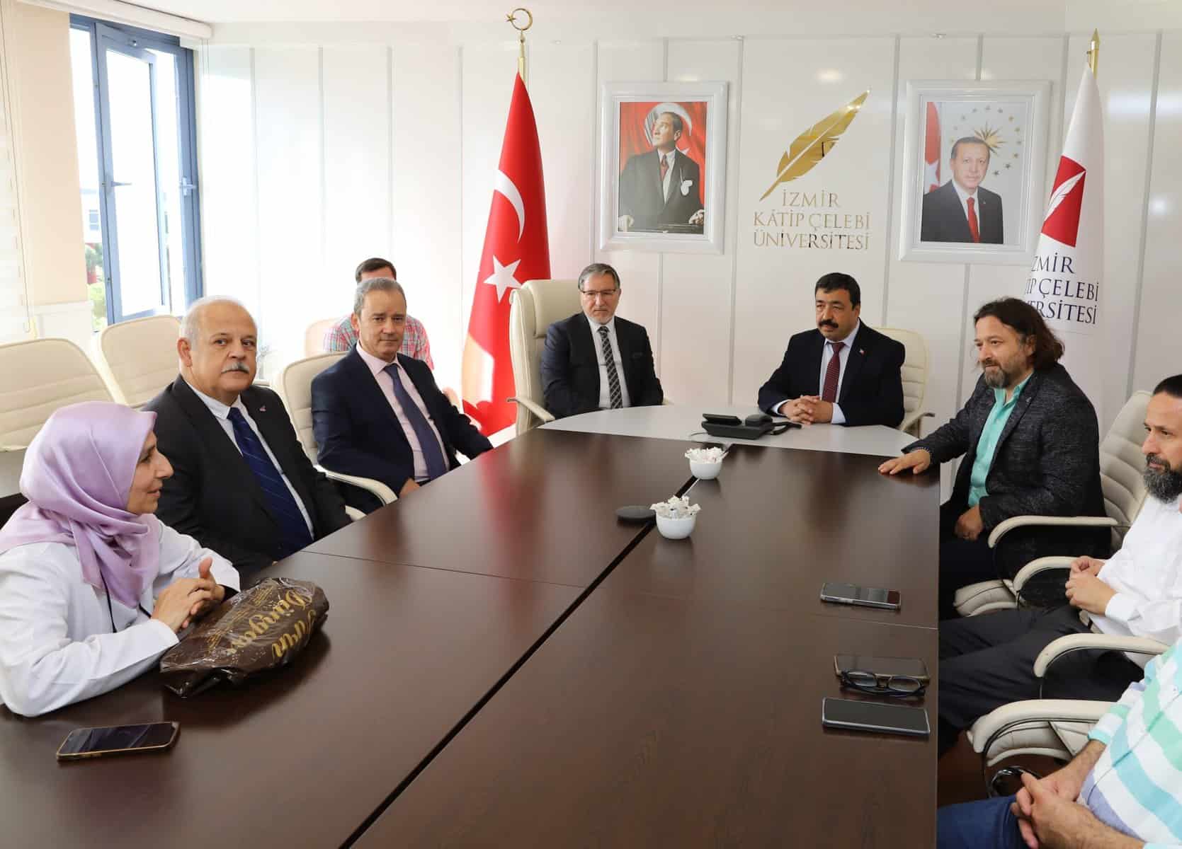 İKÇÜ Filistin İçin 'Tek Yürek' oldu