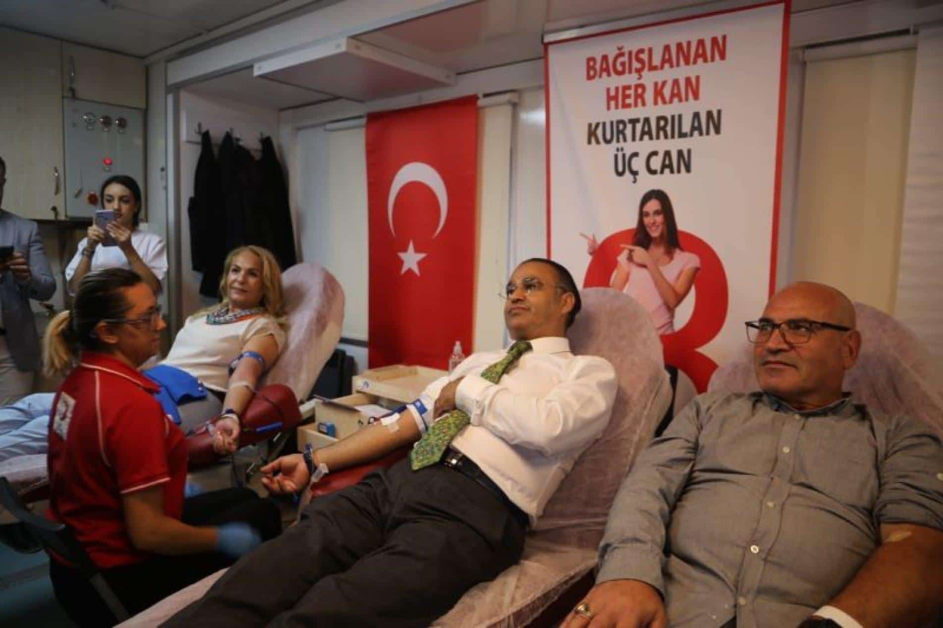 İzmir İl Milli Eğitim Müdürlüğü'nün 'kan projesi' devam ediyor